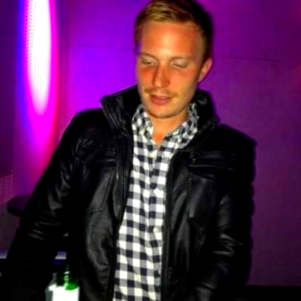 Meet your Posher, Joshua